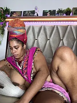 Snapshot of africa_xxx chatting on 03-25-26, 12:00 africa xxx online show from 03-25-26, 12:00