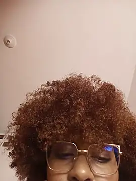 Snapshot of thaimy_ chatting on 03-14-26, 03:01 thaimy online show from 03-14-26, 03:01