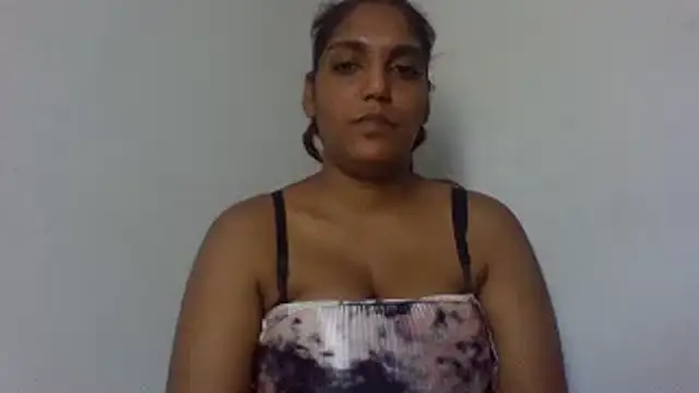 Snapshot of IndianvixxenX chatting on 09-26-25, 12:20 IndianvixxenX online show from 09-26-25, 12:20