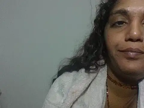Snapshot of IndianvixxenX chatting on 10-22-25, 11:04 IndianvixxenX online show from 10-22-25, 11:04