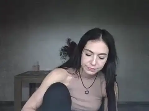 JulianaGold1 online show from 12-07-24, 07:54