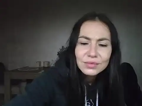 JulianaGold1 online show from 01-07-25, 11:24