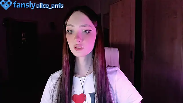 Alice  Aris online show from 10-30-25, 06:19