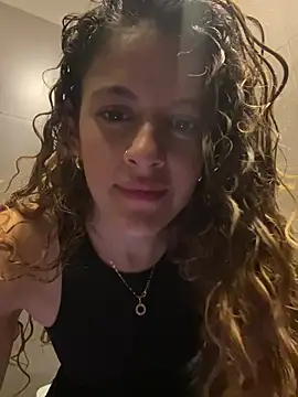 Snapshot of alana15 chatting on 12-13-24, 07:43 alana15 online show from 12-13-24, 07:43