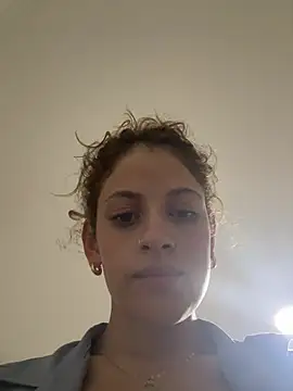 Snapshot of alana15 chatting on 02-05-25, 12:31 alana15 online show from 02-05-25, 12:31