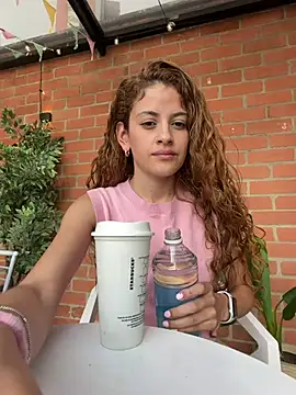 alana15 online show from 05-07-26, 09:20
