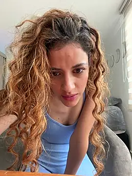 Snapshot of alana15 chatting on 07-26-26, 01:18 alana15 online show from 07-26-26, 01:18