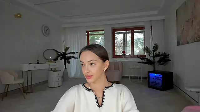 TiffanyHouston  online show from 12-07-24, 07:16