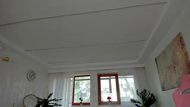 TiffanyHouston  online show from 03-11-25, 07:04