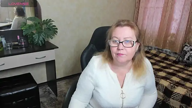 Frau Marta online show from 12-16-24, 09:14