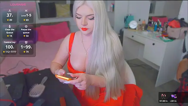Snapshot of ParadiseRose chatting on 05-15-26, 01:34 ParadiseRose online show from 05-15-26, 01:34