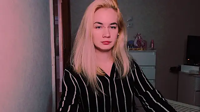 xxxcharismaaa online show from 10-11-25, 08:24