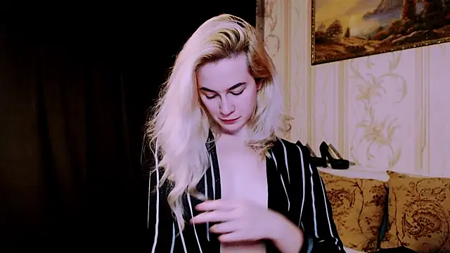 xxxcharismaaa online show from 11-10-25, 06:01