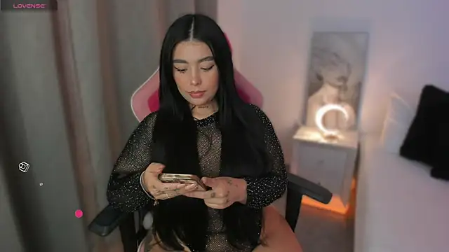 Snapshot of shantall_vidales_ chatting on 05-14-26, 06:09 shantall vidales online show from 05-14-26, 06:09