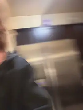 MaiseKnox online show from 01-12-25, 12:18