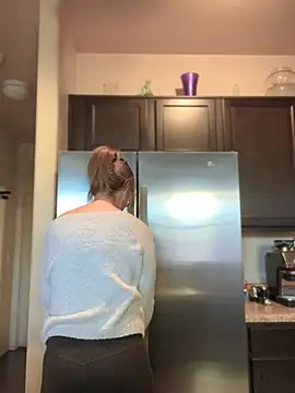 MaiseKnox online show from 01-18-25, 10:28