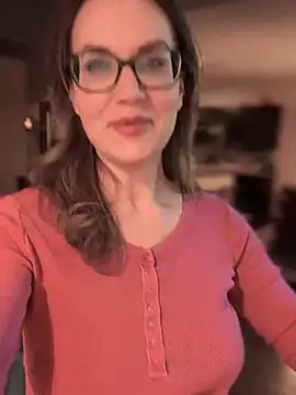 MaiseKnox online show from 02-04-25, 12:51