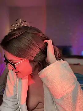 MaiseKnox online show from 02-08-25, 04:36