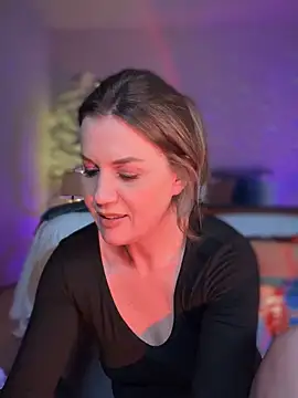 MaiseKnox online show from 02-11-25, 03:18