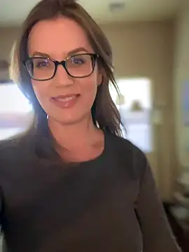 MaiseKnox online show from 09-12-25, 11:26