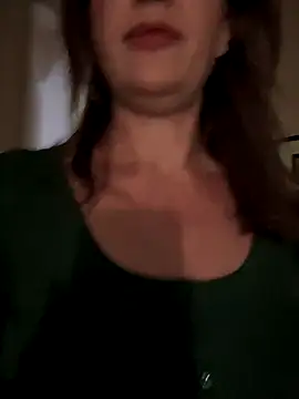 MaiseKnox online show from 10-10-25, 10:42