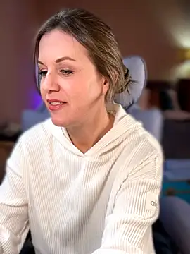 MaiseKnox online show from 03-07-26, 07:55