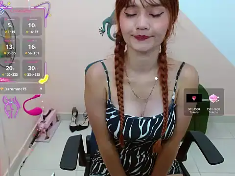 Snapshot of miss_tinnymafe chatting on 09-30-25, 09:20 miss tinnymafe online show from 09-30-25, 09:20