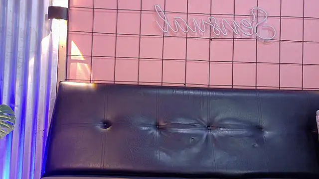 martin killer online show from 11-25-25, 01:38