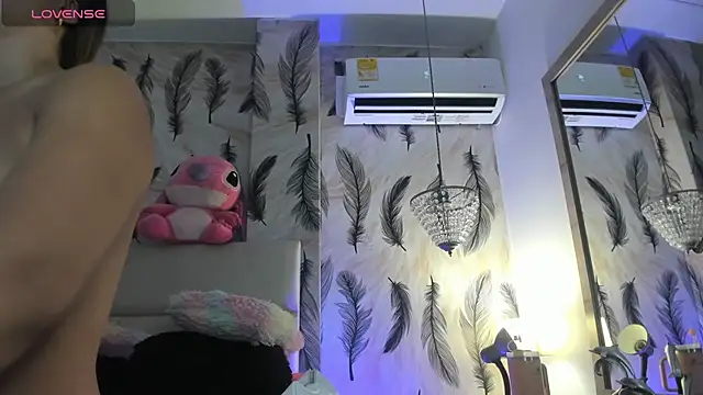 Vivi prinncess online show from 10-18-25, 11:27