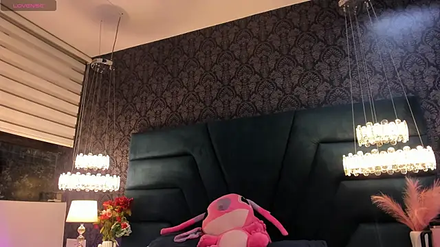 Vivi prinncess online show from 05-12-26, 10:51
