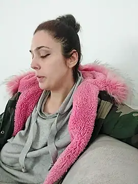 Snapshot of JoLeNe27 chatting on 02-26-25, 12:36 JoLeNe27 online show from 02-26-25, 12:36