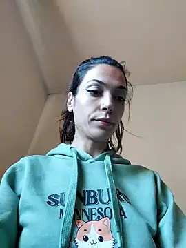 Snapshot of JoLeNe27 chatting on 10-20-25, 09:54 JoLeNe27 online show from 10-20-25, 09:54