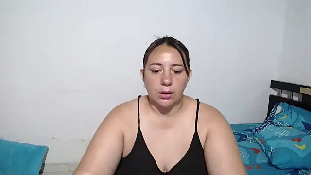 Snapshot of sexxy_ticki chatting on 10-21-25, 11:05 sexxy ticki online show from 10-21-25, 11:05
