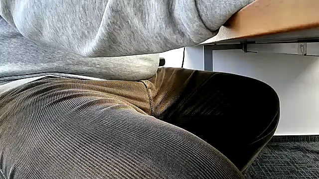 Snapshot of 69bezfleku chatting on 12-04-24, 07:28 69bezfleku online show from 12-04-24, 07:28