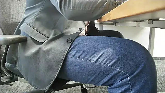 Snapshot of 69bezfleku chatting on 01-08-25, 07:34 69bezfleku online show from 01-08-25, 07:34