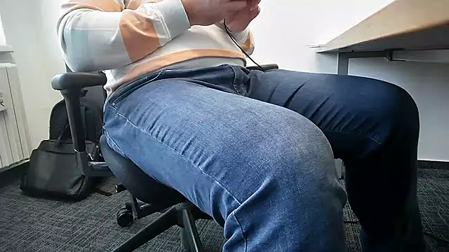 Snapshot of 69bezfleku chatting on 01-09-25, 08:34 69bezfleku online show from 01-09-25, 08:34