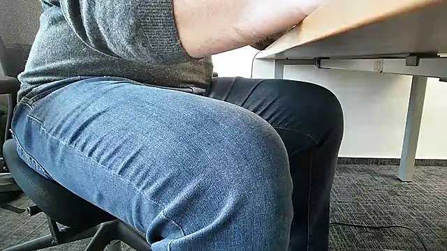 Snapshot of 69bezfleku chatting on 01-16-25, 08:33 69bezfleku online show from 01-16-25, 08:33