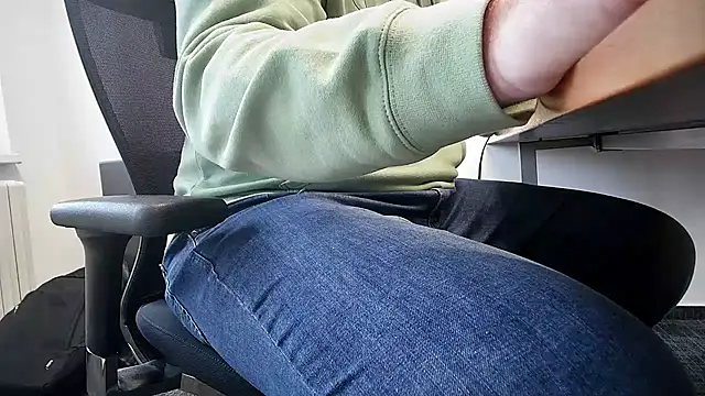 Snapshot of 69bezfleku chatting on 02-07-25, 06:56 69bezfleku online show from 02-07-25, 06:56