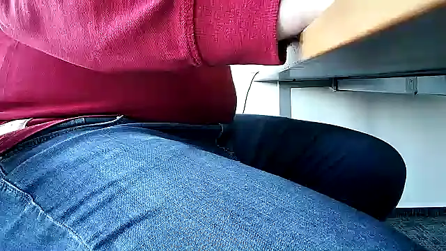 Snapshot of 69bezfleku chatting on 03-12-25, 07:35 69bezfleku online show from 03-12-25, 07:35