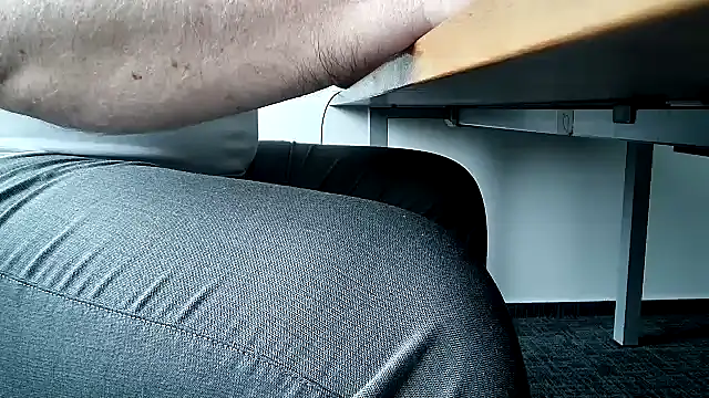 Snapshot of 69bezfleku chatting on 09-25-25, 10:08 69bezfleku online show from 09-25-25, 10:08