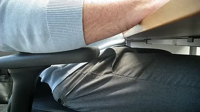 69bezfleku online show from 12-17-25, 07:25