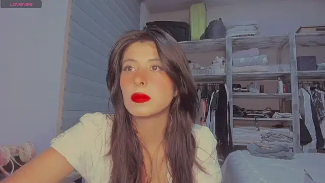 Snapshot of VYONED chatting on 11-09-25, 01:04 VYONED online show from 11-09-25, 01:04