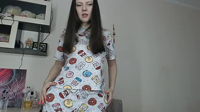 Snapshot of SugarTati chatting on 10-26-25, 06:25 SugarTati online show from 10-26-25, 06:25