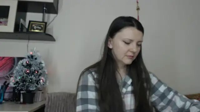 Snapshot of SugarTati chatting on 01-15-26, 03:27 SugarTati online show from 01-15-26, 03:27