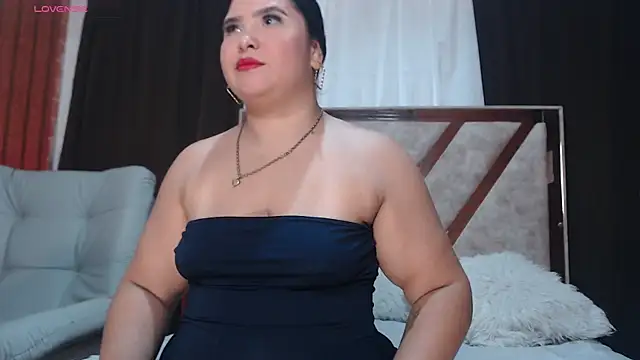 AGATHAA WHITE online show from 03-12-26, 10:10