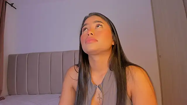 Snapshot of isa_bunny chatting on 10-30-25, 03:30 isa bunny online show from 10-30-25, 03:30