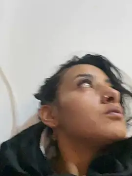 Snapshot of skinny_Yizz chatting on 01-13-25, 10:56 skinny Yizz online show from 01-13-25, 10:56