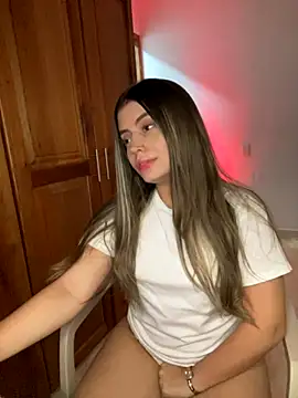 Snapshot of Miss_valeriaa chatting on 09-24-25, 02:15 Miss valeriaa online show from 09-24-25, 02:15