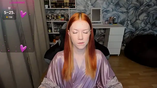 litl Mia online show from 11-10-25, 04:28