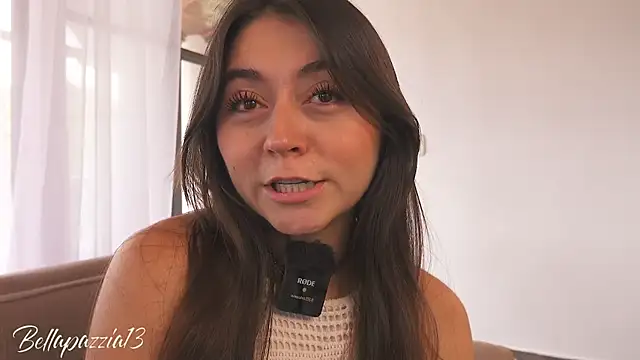 Bellapazzia online show from 09-27-25, 06:57